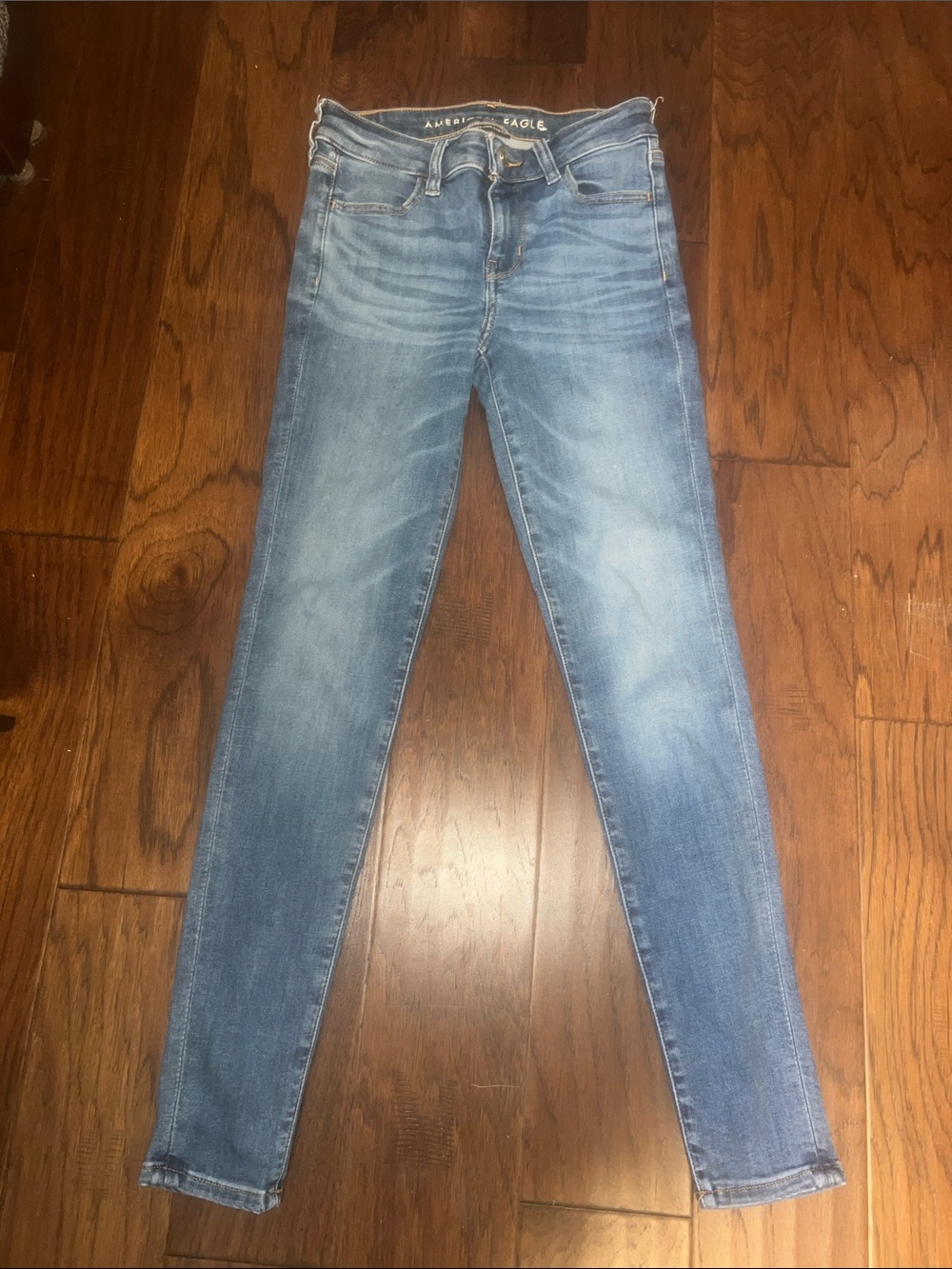 American Eagle Outfitters Faded Light Blue Women's Skinny Jeans